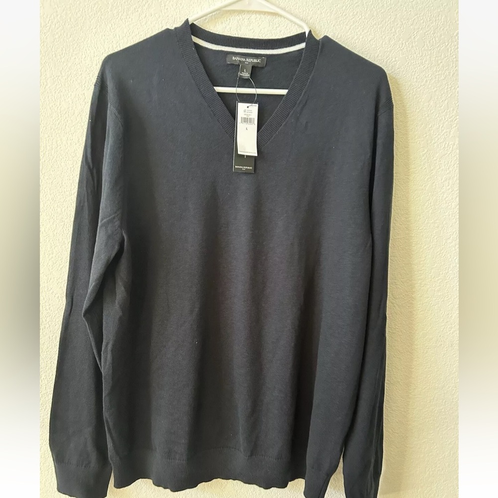NWT Mens Banana Republic V Neck Sweater Black L